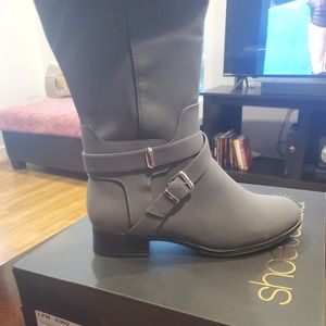 Shoedazzle riding boots